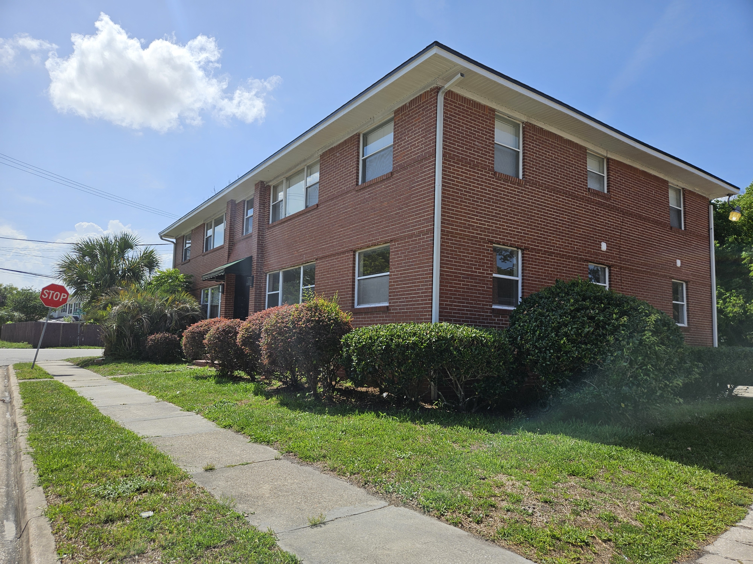 3005 Walton Street - 2
